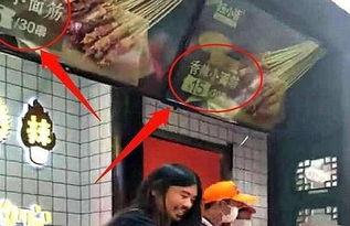 河南信阳网红烤面筋店,街头美食新宠，面筋烤出风味传奇