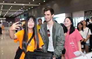 明星选手抵达西安,竞技盛宴即将开启