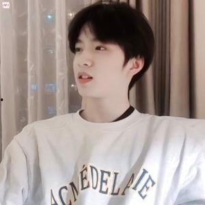 刘耀文独家爆料视频,幕后真相大曝光！